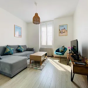 Appartement Jolie Maison, Jardin Et Parking, Desertines (Allier)